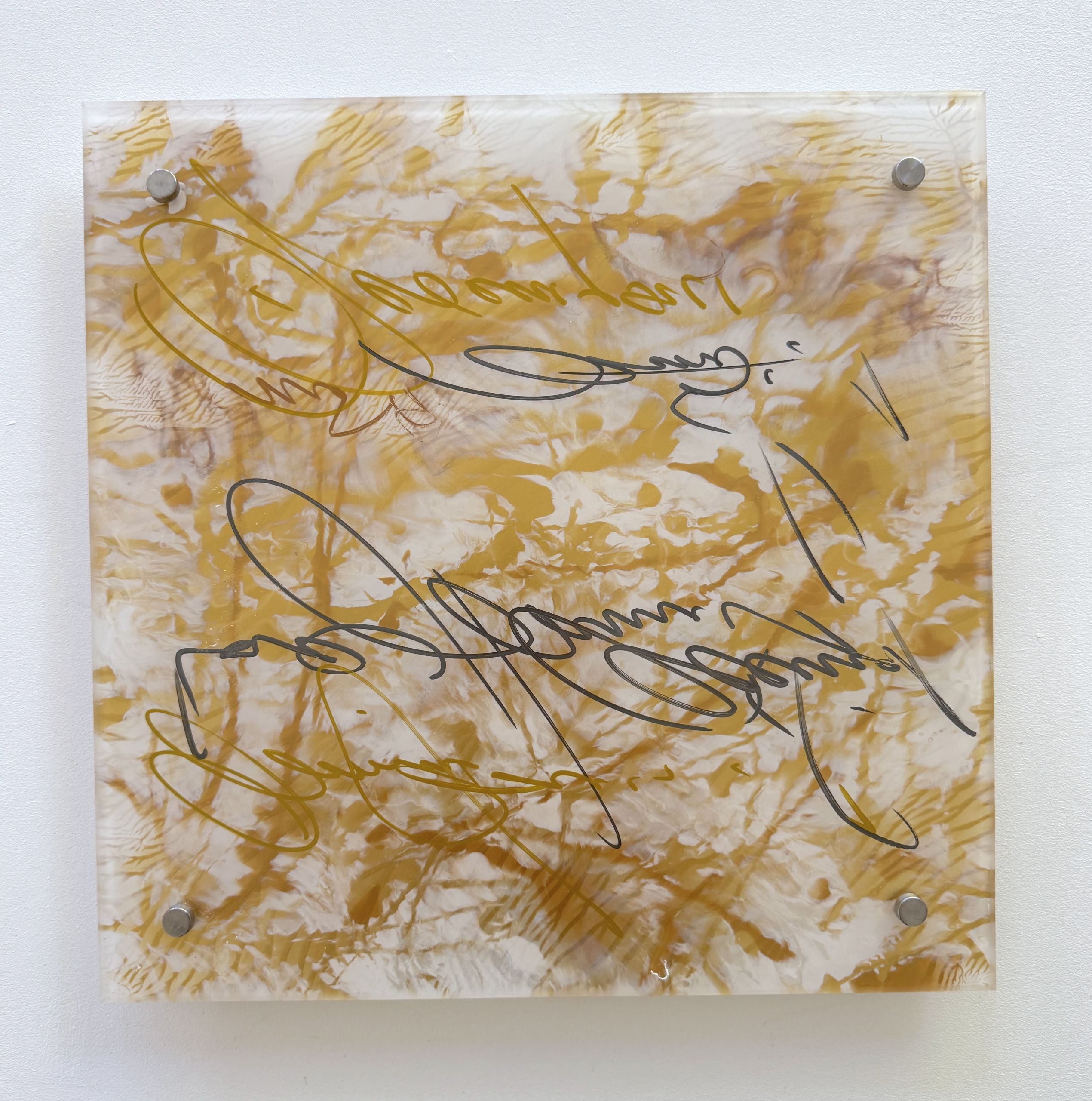 Signature in Gold