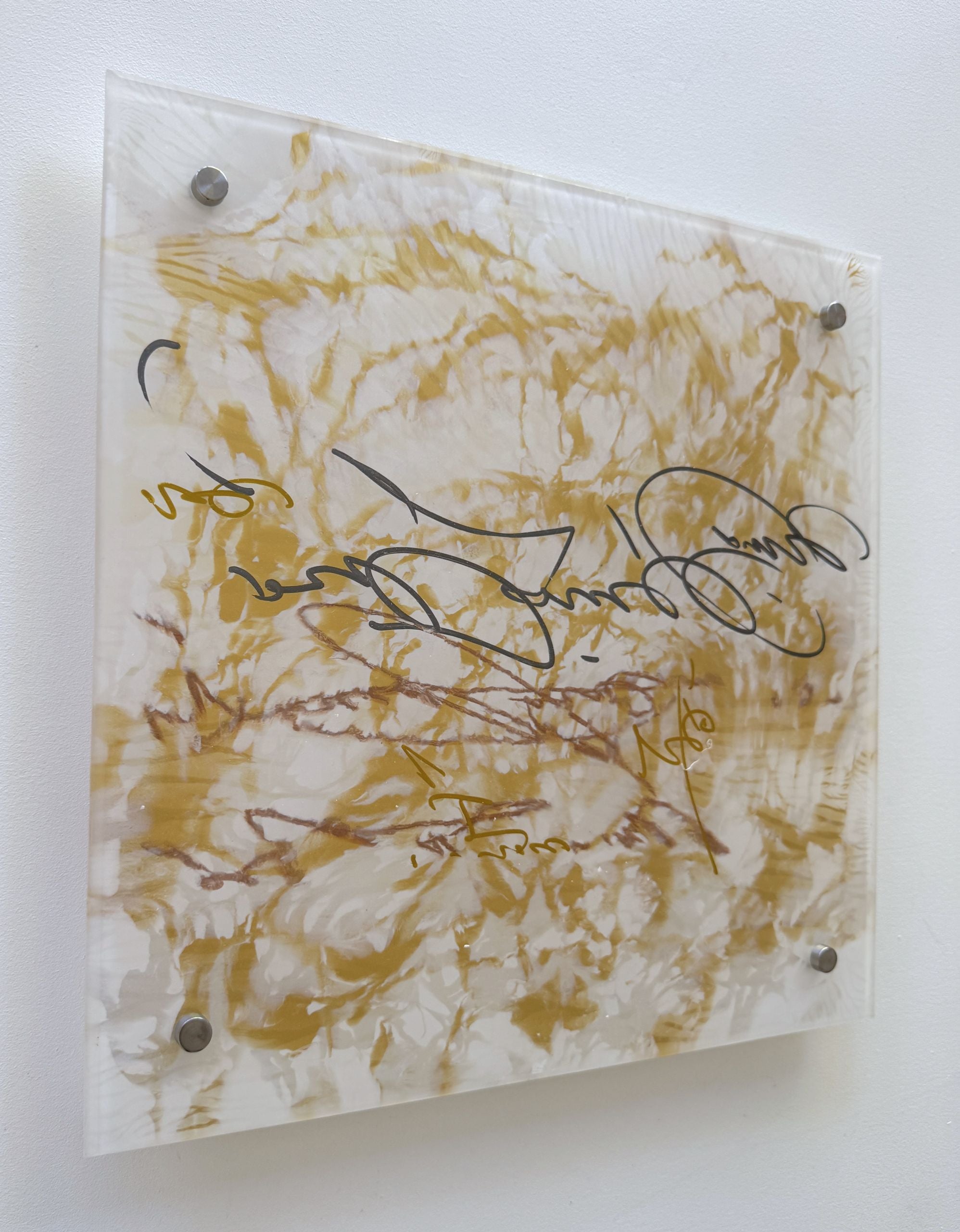 Signature in Gold 2