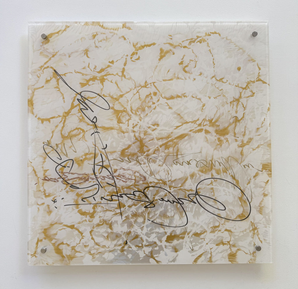Signature in Gold 4